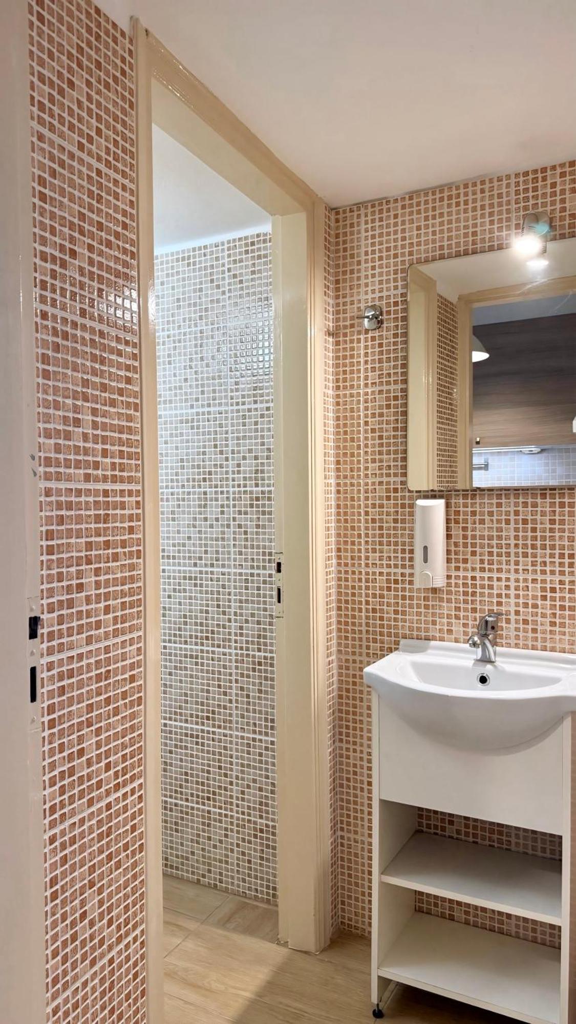 קלמאטה Byron Urban Apartment מראה חיצוני תמונה